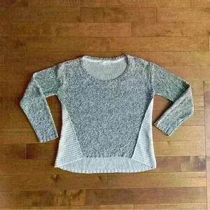 RD Style | Knit woven two tone sweater size large (fits smaller)